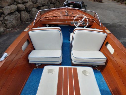 1950 CHRIS-CRAFT 22' DELUXE UTILITY - Image 3