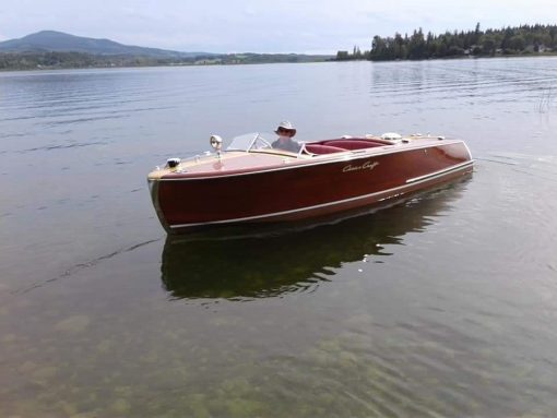 1952 CHRIS-CRAFT 18' Riviera - Image 2