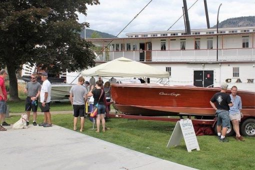 1952 CHRIS-CRAFT 18' Riviera - Image 17