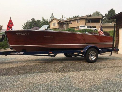 1947 CHRIS-CRAFT 17' DELUXE - Image 2