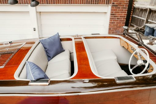 Replica 1939 19' Custom Barrel Back Runabout - Image 30