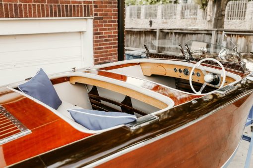 Replica 1939 19' Custom Barrel Back Runabout - Image 31