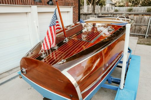 Replica 1939 19' Custom Barrel Back Runabout - Image 7