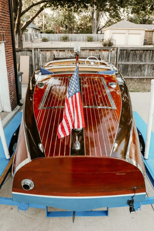 Replica 1939 19' Custom Barrel Back Runabout - Image 11