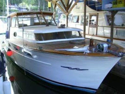 1957 CHRIS-CRAFT 33' FUTURA HARDTOP EXPRESS CRUISER - Image 2